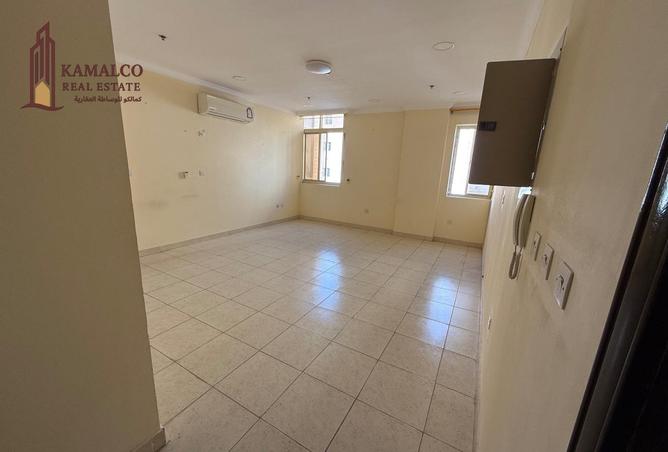 941817 - Property Image 2