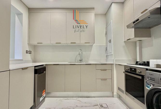 988487 - Property Image 3