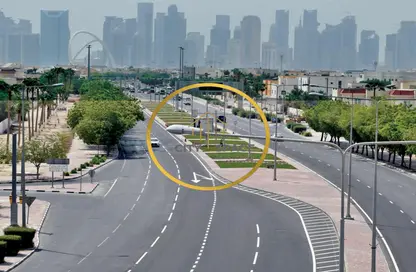 قطعة أرض - استوديو للبيع في شارع عنيزة - الحي الدبلوماسي - الدوحة