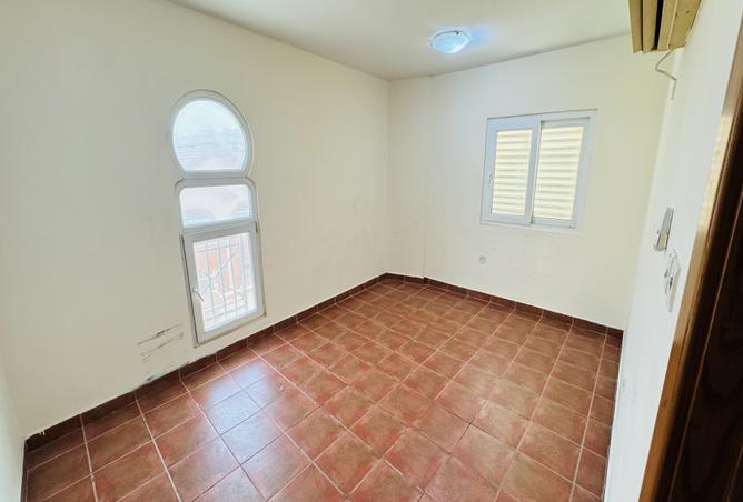 942840 - Property Image 2