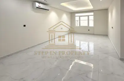 Apartment - 2 Bedrooms - 3 Bathrooms for rent in Al Messila - Al Messila - Doha