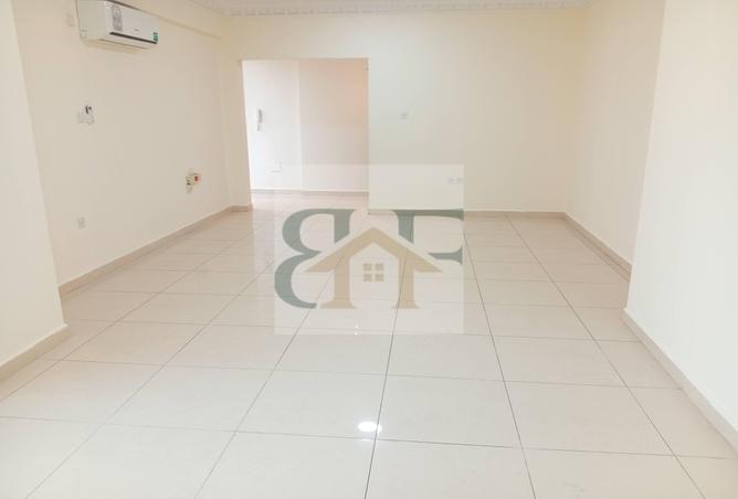 981892 - Property Image 3