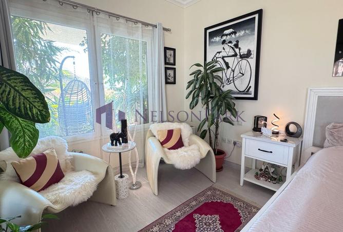 999857 - Property Image 3