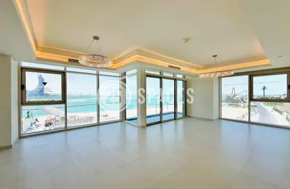Apartment - 2 Bedrooms - 3 Bathrooms for sale in Gewan Island - The Pearl Island - Doha
