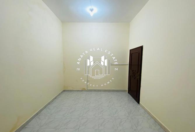 979148 - Property Image 3