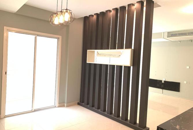 954656 - Property Image 2