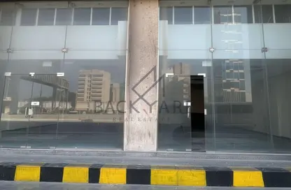 Shop - Studio - 2 Bathrooms for rent in Muraikh Tower - Ras Abu Aboud - Doha