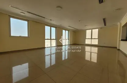 Apartment - 4 Bedrooms - 5 Bathrooms for rent in Old Airport Residential Apartments - Old Airport Road - Doha