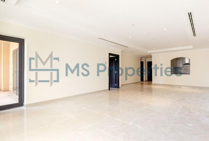 930430 - Property Image 3