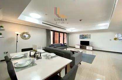 Apartment - 2 Bedrooms - 2 Bathrooms for rent in West Porto Drive - Porto Arabia - The Pearl Island - Doha