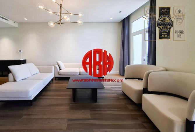 Apartment - 3 Bedrooms - 4 Bathrooms for rent in Floresta Gardens - Floresta Gardens - The Pearl Island - Doha