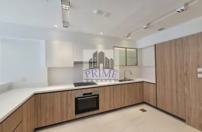 Apartment - 1 Bedroom - 2 Bathrooms for rent in Gewan Island - The Pearl Island - Doha