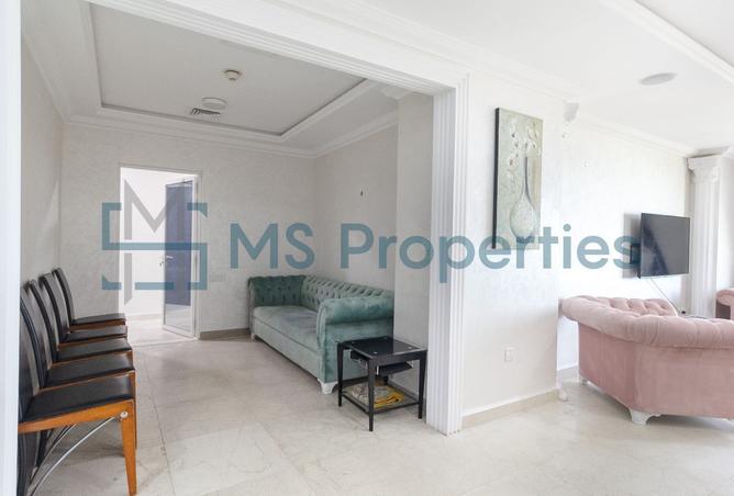 933012 - Property Image 3
