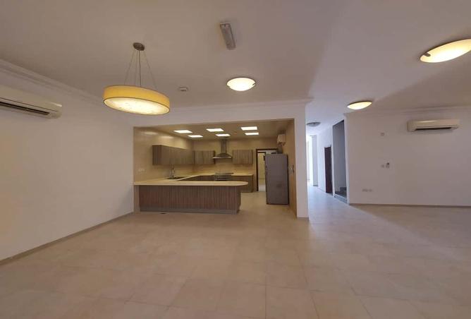 937113 - Property Image 3