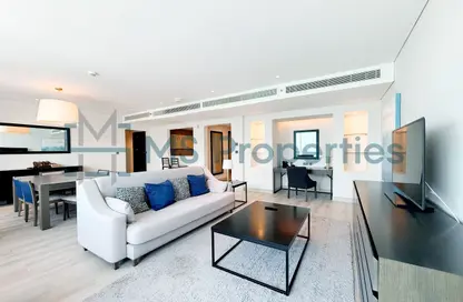 Apartment - 2 Bedrooms - 3 Bathrooms for rent in West Bay Tower - West Bay - West Bay - Doha
