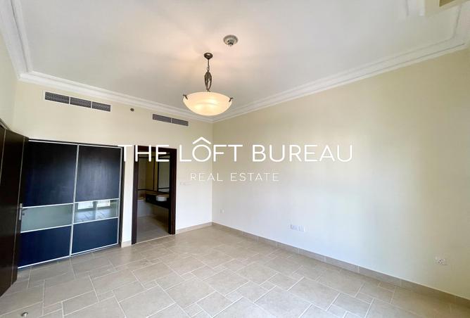 978734 - Property Image 2