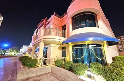 Townhouse - 3 Bedrooms - 4 Bathrooms for rent in Abraj Bay - Abraj Quartiers - The Pearl Island - Doha