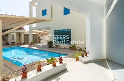 Villa - 5 Bedrooms - 4 Bathrooms for rent in Onaiza - Onaiza - Doha