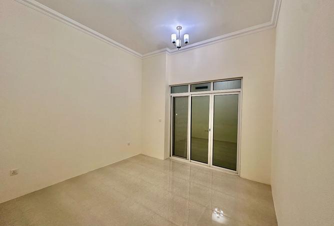 926183 - Property Image 2