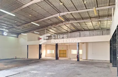Warehouse - Studio for rent in Industrial Area 4 - Industrial Area - Industrial Area - Doha