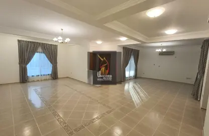 Compound - 3 Bedrooms - 4 Bathrooms for rent in Al Waab Street - Al Waab - Doha