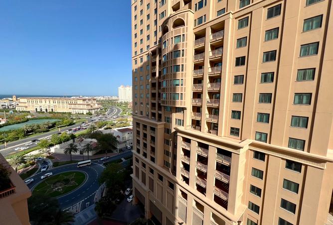 966397 - Property Image 2