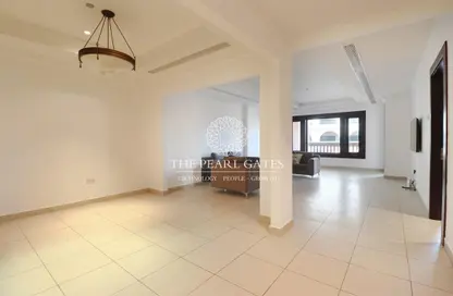 Apartment - 1 Bedroom - 2 Bathrooms for rent in East Porto Drive - Porto Arabia - The Pearl Island - Doha