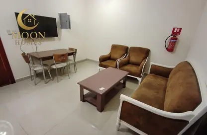 Apartment - 2 Bedrooms - 1 Bathroom for rent in Umm Ghuwailina 4 - Umm Ghuwailina - Doha Apartment - 2 Bedrooms - 1 Bathroom for rent in Umm Ghuwailina 4 - Umm Ghuwailina - Doha
