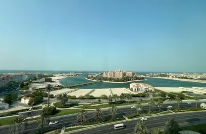 Apartment - 3 Bedrooms - 4 Bathrooms for rent in Porto Arabia - The Pearl Island - Doha