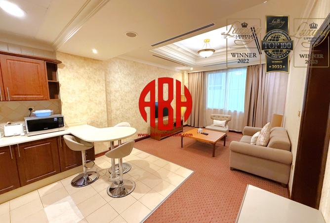 Apartment - 1 Bedroom - 2 Bathrooms for rent in Al Sadd Road - Al Sadd - Doha