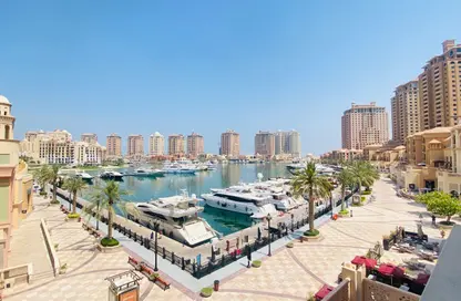 Townhouse - 2 Bedrooms - 3 Bathrooms for rent in Tower 6 - Porto Arabia - The Pearl Island - Doha
