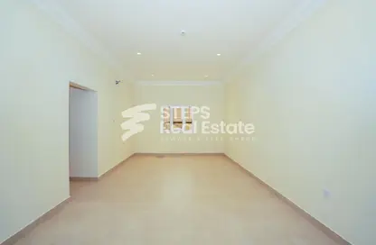 Apartment - 2 Bedrooms - 3 Bathrooms for rent in Al Nuaija Street - Al Nuaija - Doha
