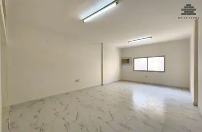 شقة - 3 غرف نوم - 2 حمامات للايجار في شارع السد - السد - الدوحة