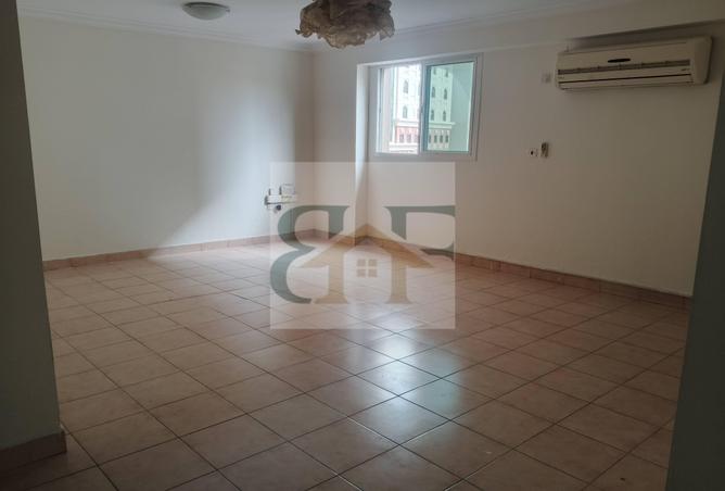 992606 - Property Main Image