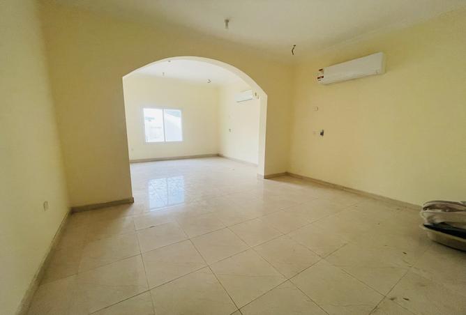 1006233 - Property Image 2