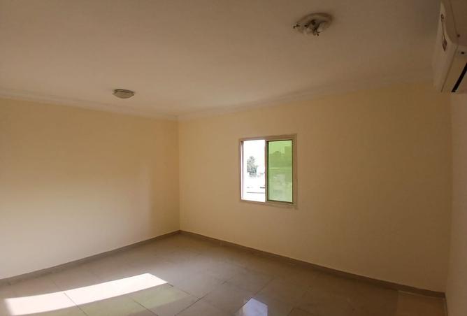 988064 - Property Image 2