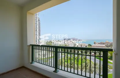 Apartment - 2 Bedrooms - 3 Bathrooms for rent in Viva West - Viva Bahriyah - The Pearl Island - Doha