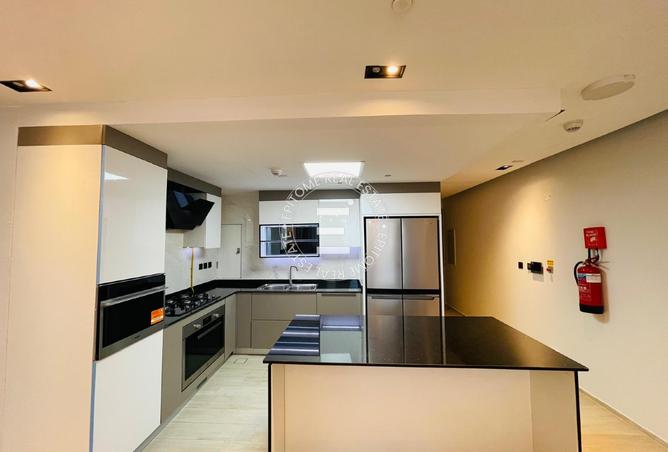 877490 - Property Image 3