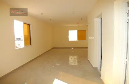 Apartment - Studio - 1 Bathroom for rent in Birkat Al Awamer - Al Wakra