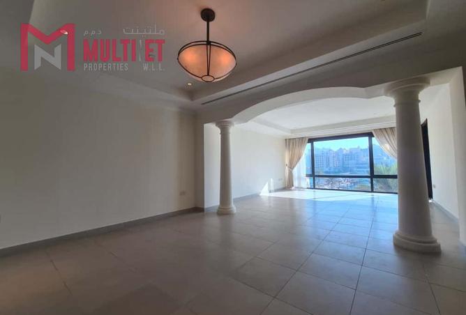 955614 - Property Image 2