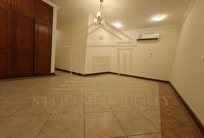 977201 - Property Image 3