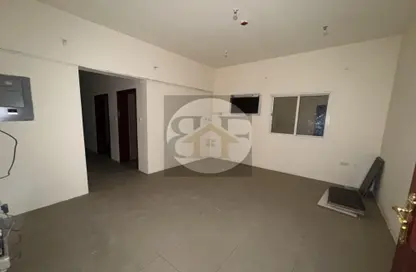 Apartment - 2 Bedrooms - 2 Bathrooms for rent in Umm Ghwailina Comm - Umm Ghuwalina - Umm Ghuwailina - Doha