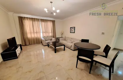 Living / Dining Room image for: Apartment - 1 Bedroom - 1 Bathroom for rent in Umm Ghuwailina - Doha, Image 1