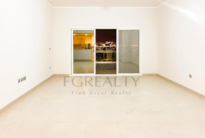 978680 - Property Image 3