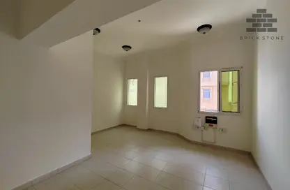 Apartment - 2 Bedrooms - 2 Bathrooms for rent in Hiteen Street - Al Muntazah - Doha