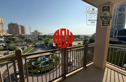 Duplex - 3 Bedrooms - 5 Bathrooms for rent in Abraj Bay - Abraj Quartiers - The Pearl Island - Doha