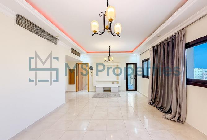 992462 - Property Image 2