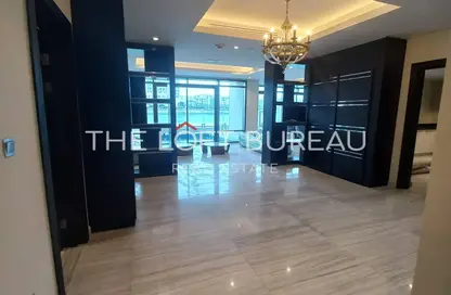 فيلا - 5 غرف نوم - 5 حمامات للايجار في ابراج باي - منطقة الأبراج - جزيرة اللؤلؤة - الدوحة