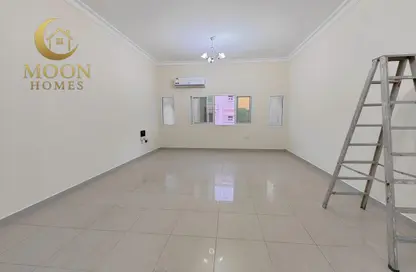 Apartment - 2 Bedrooms - 2 Bathrooms for rent in Muntazah 13 - Al Muntazah - Doha