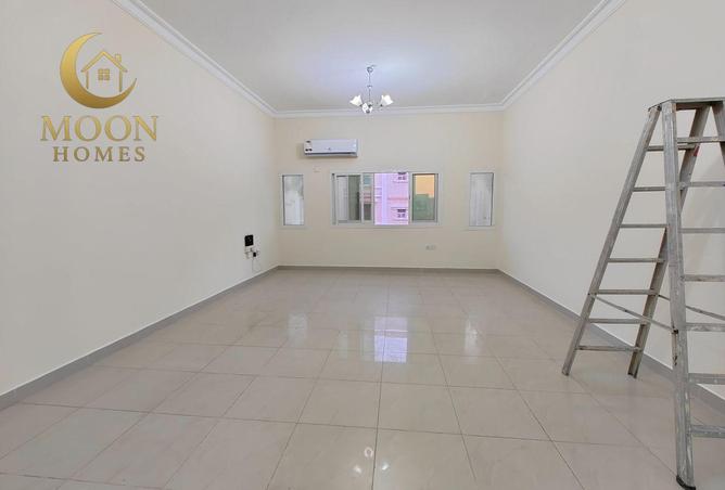 987694 - Property Main Image